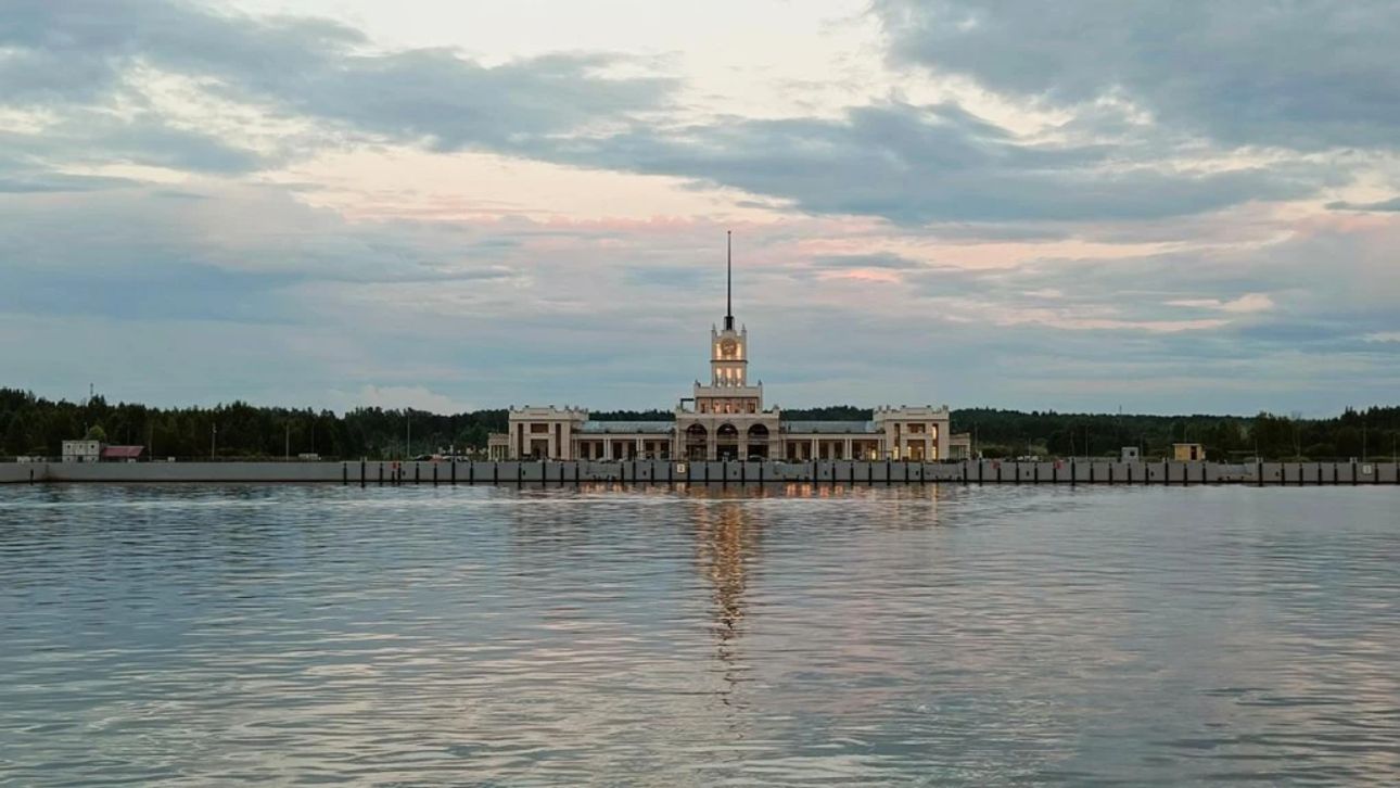 Галерея